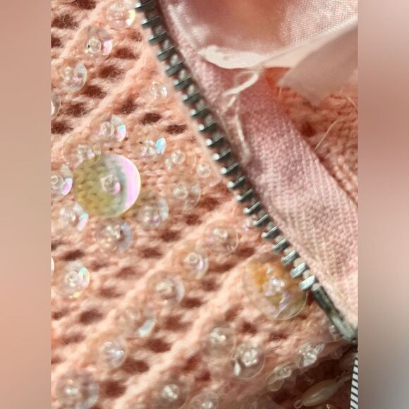 VTG 50’s Knit Top w/ Beads & Sequins| Pit 16.5” Shoulder 14”, Waist 16-18” - Picture 7 of 7